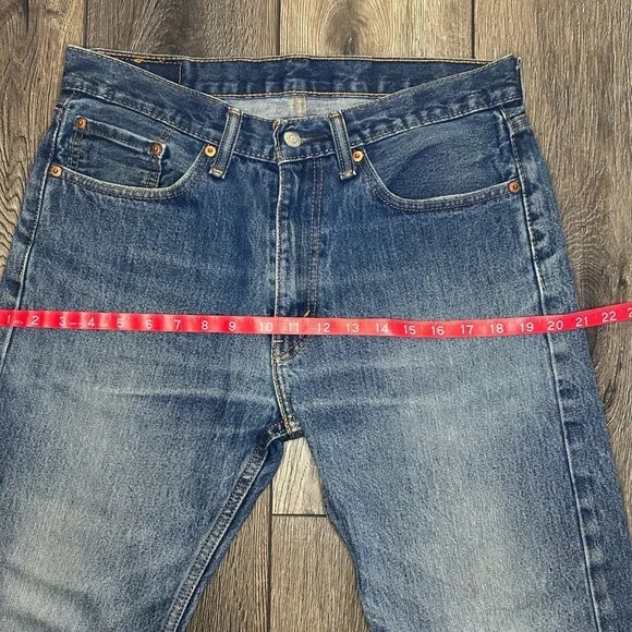 Levi’s 505 Straight Leg Jeans Men’s W32 L32 | Classic Medium Wash - Picture 8 of 16